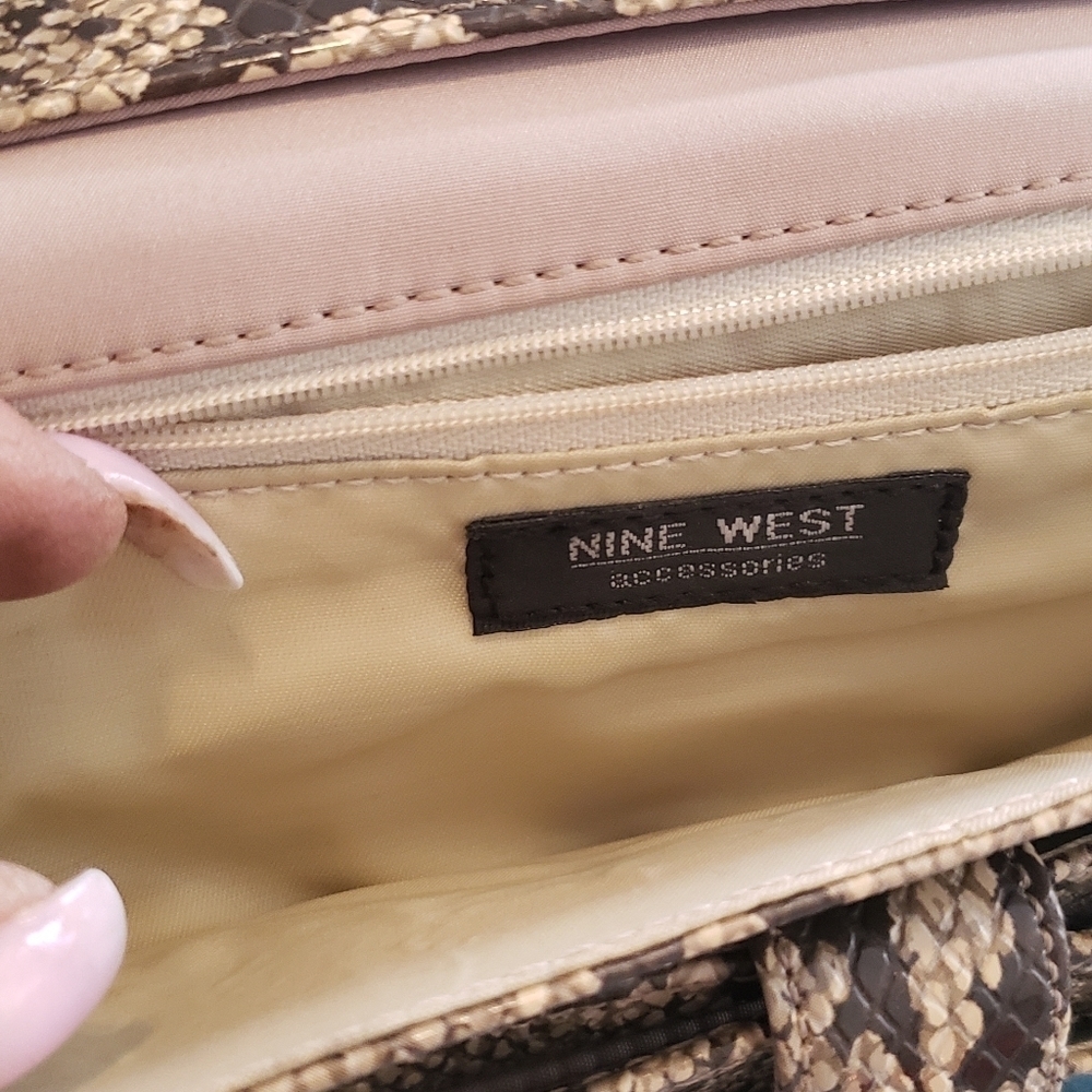 Nine West Handbag - Picture 3 of 4